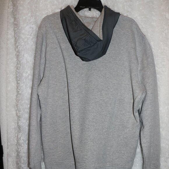 Champion men's jacket with hood and new with tags size large - Picture 5 of 6